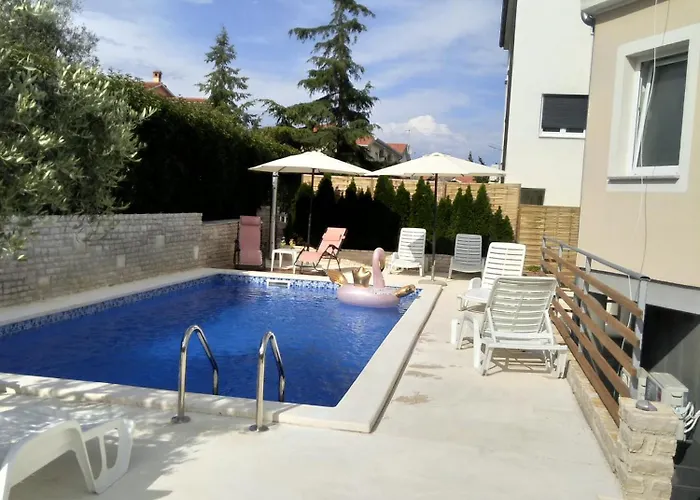 Gregovica Apartman *